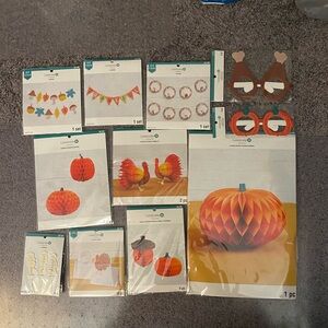 Thanksgiving Party Decor